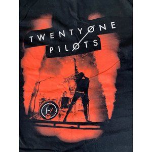 Twenty One Pilots Official Tour T-shirt 2017 Mens Medium Emotional Roadshow EUC